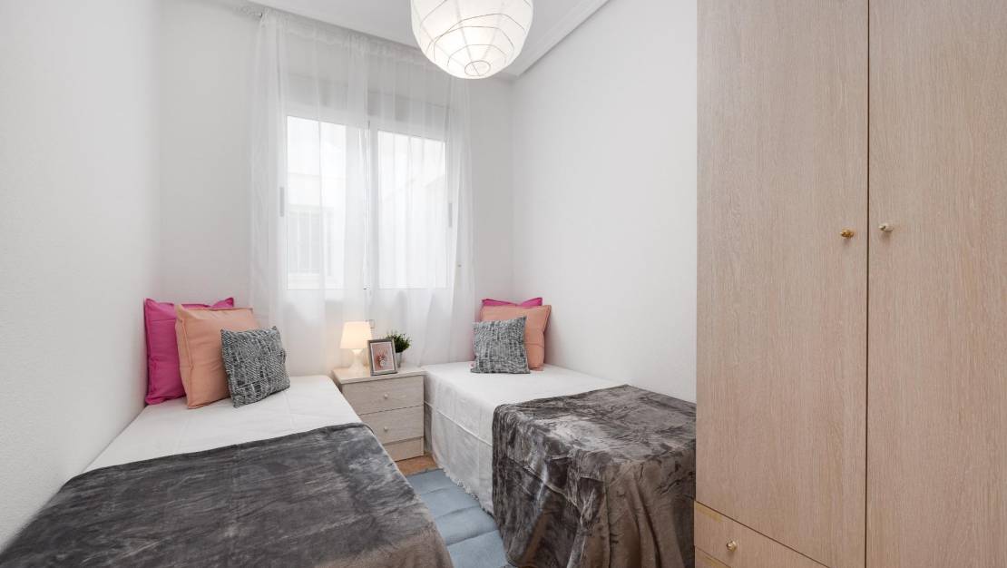 Sale - Apartment - Torrevieja - Acequion