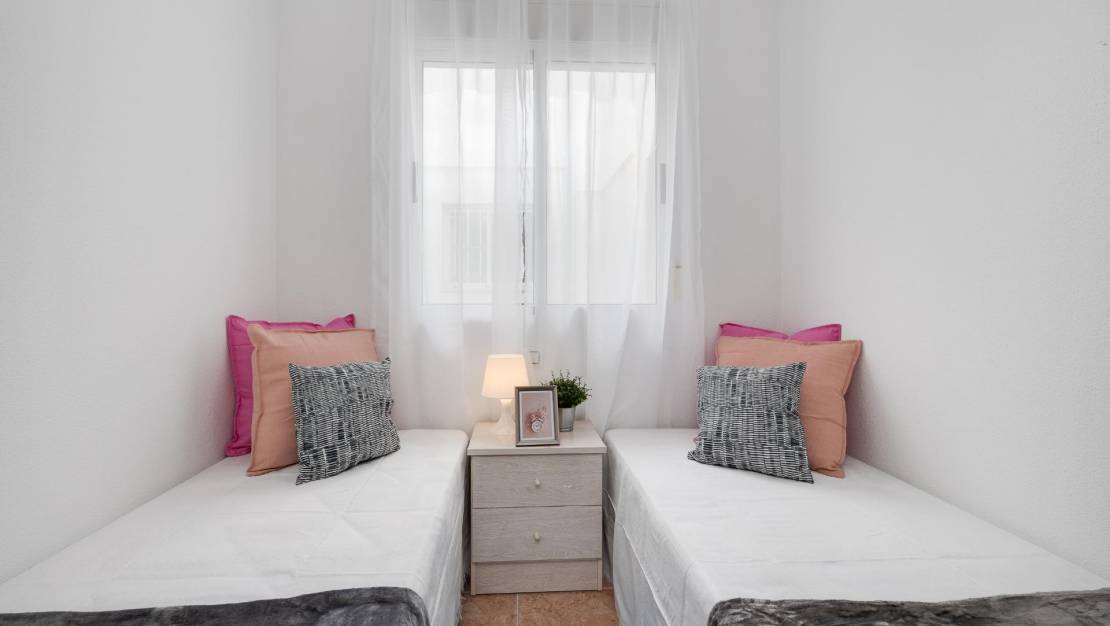 Sale - Apartment - Torrevieja - Acequion
