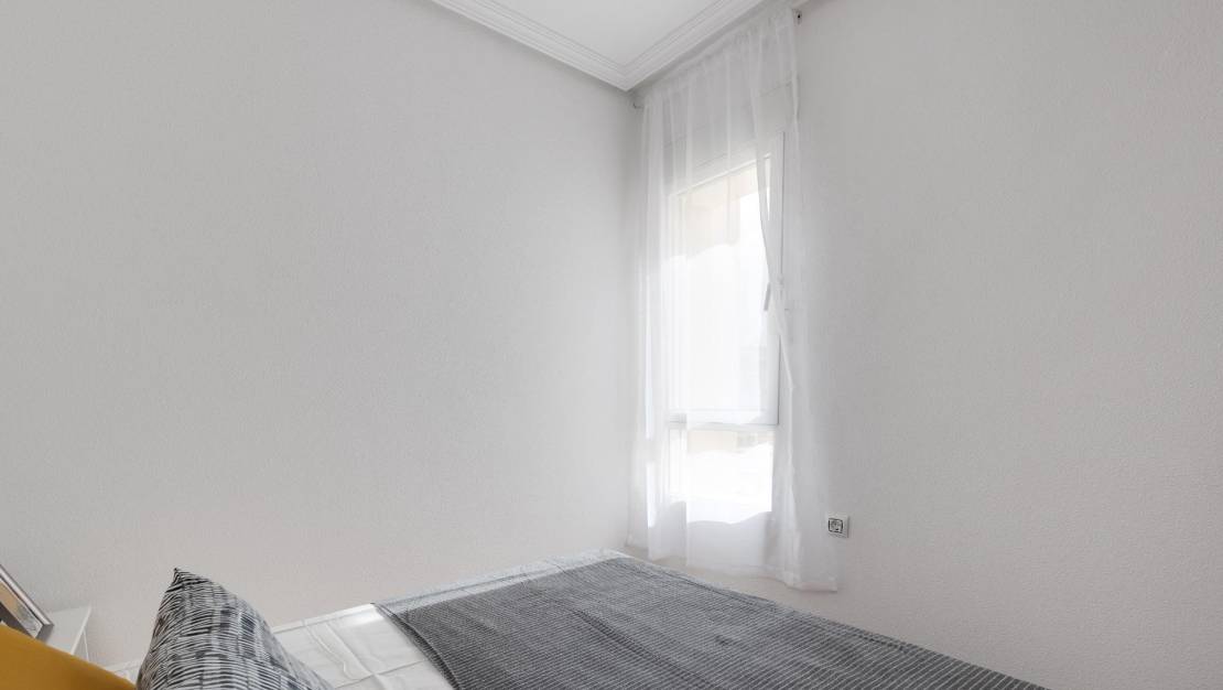Sale - Apartment - Torrevieja - Acequion