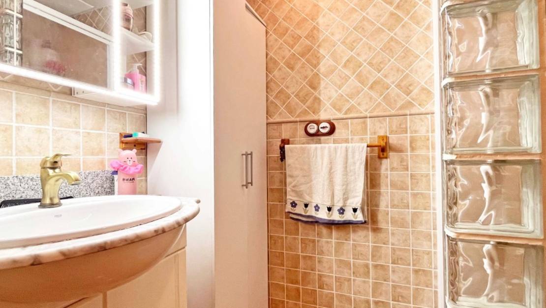 Sale - Apartment - Torrevieja - Acequion