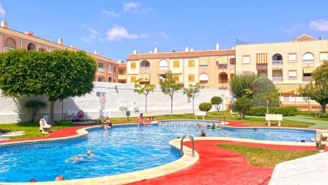 Sale - Apartment - Torrevieja - Acequion