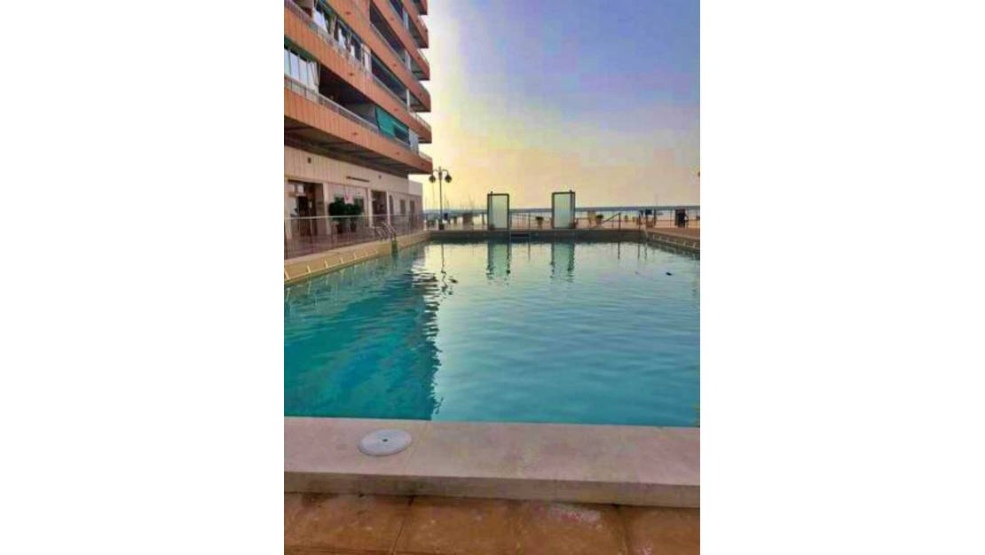 Sale - Apartment - Torrevieja - Acequion