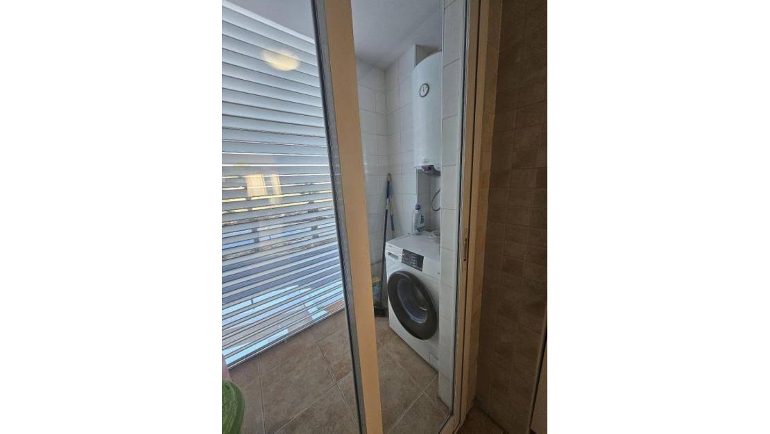 Sale - Apartment - Torrevieja - Acequion