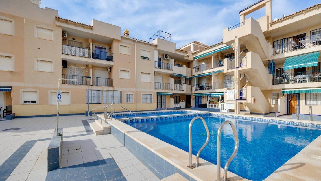 Sale - Apartment - Torrevieja - Acequion