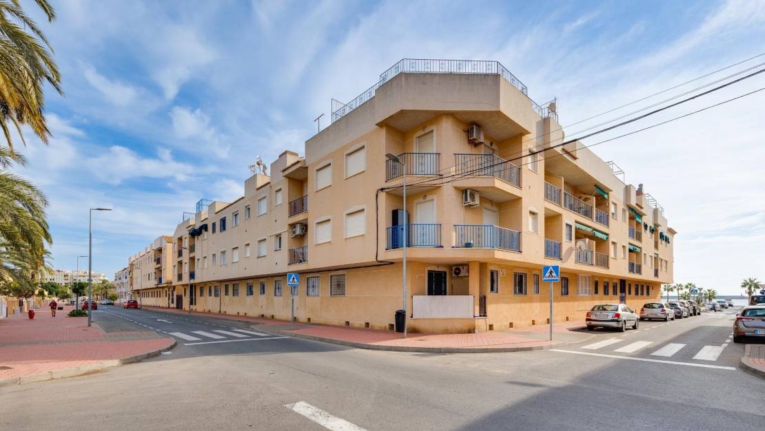 Sale - Apartment - Torrevieja - Acequion