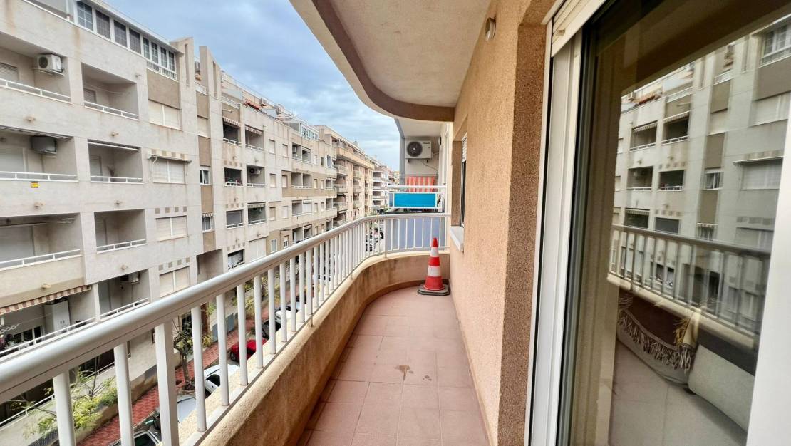 Sale - Apartment - Torrevieja - Acequion