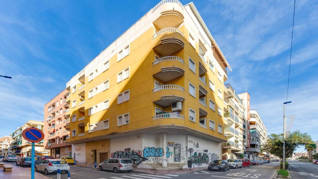 Sale - Apartment - Torrevieja - Acequion