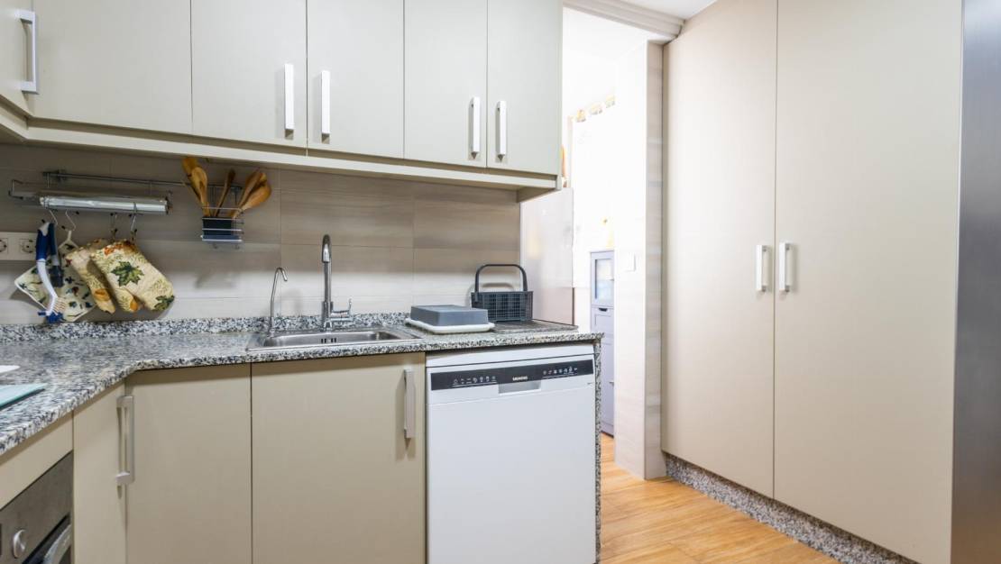 Sale - Apartment - Torrevieja - Acequion