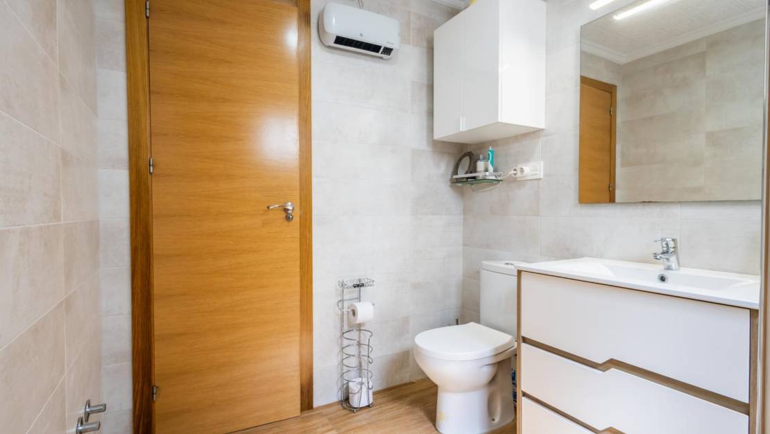 Sale - Apartment - Torrevieja - Acequion