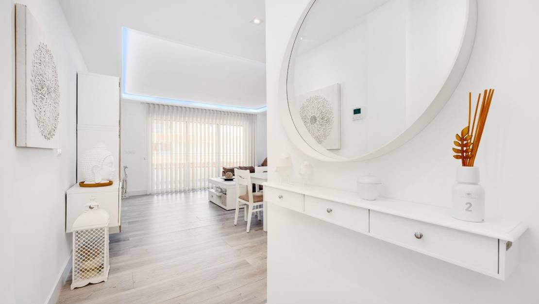 Sale - Apartment - Torrevieja - Acequion