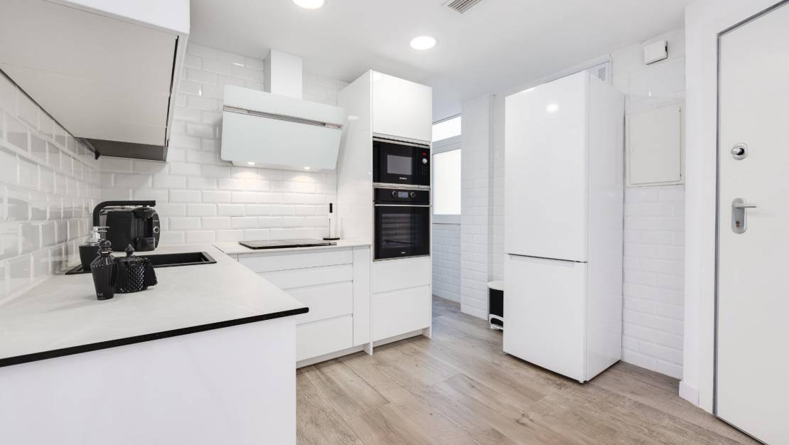 Sale - Apartment - Torrevieja - Acequion