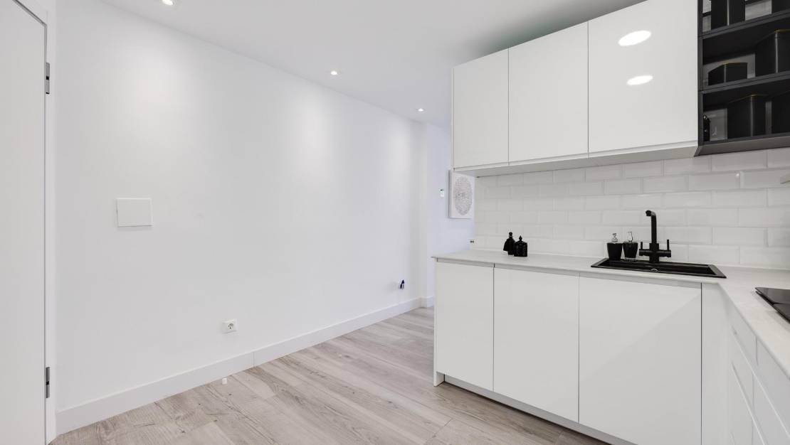 Sale - Apartment - Torrevieja - Acequion