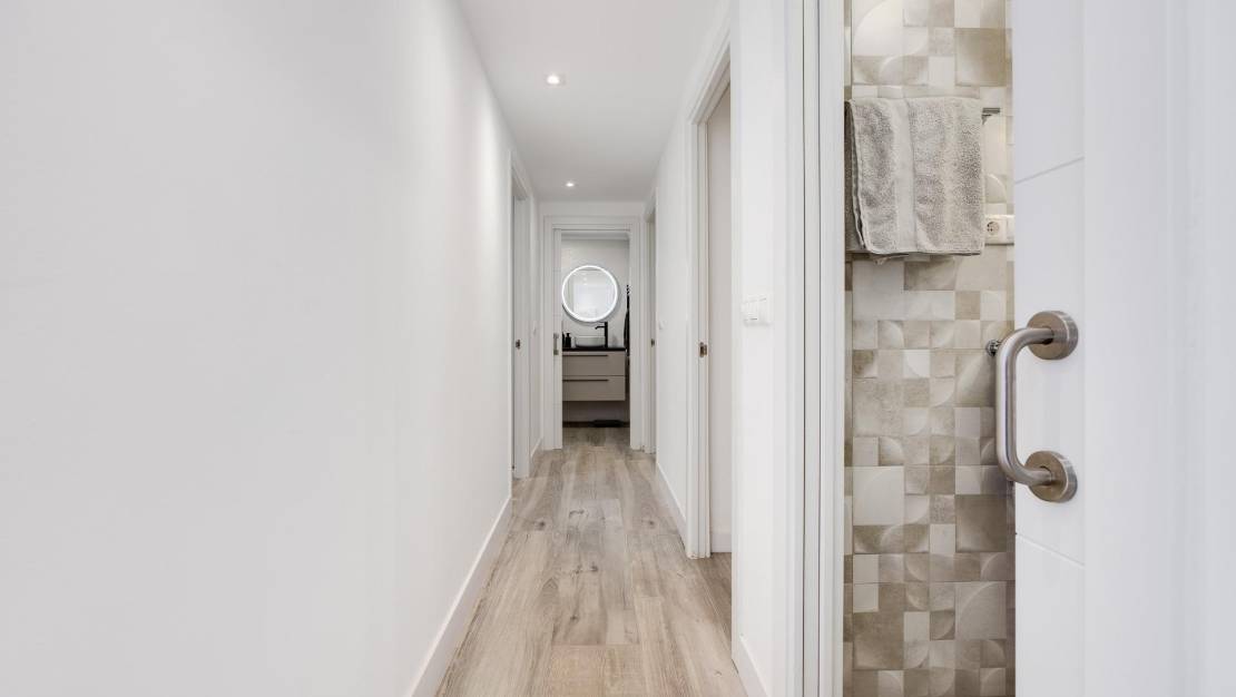 Sale - Apartment - Torrevieja - Acequion