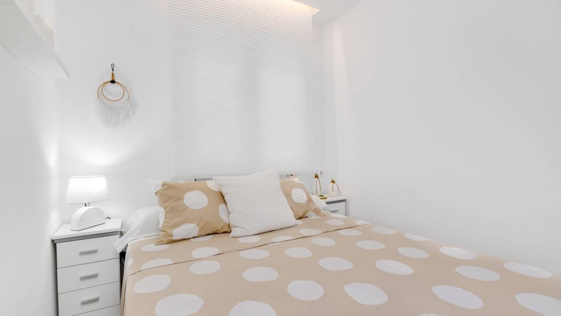 Sale - Apartment - Torrevieja - Acequion