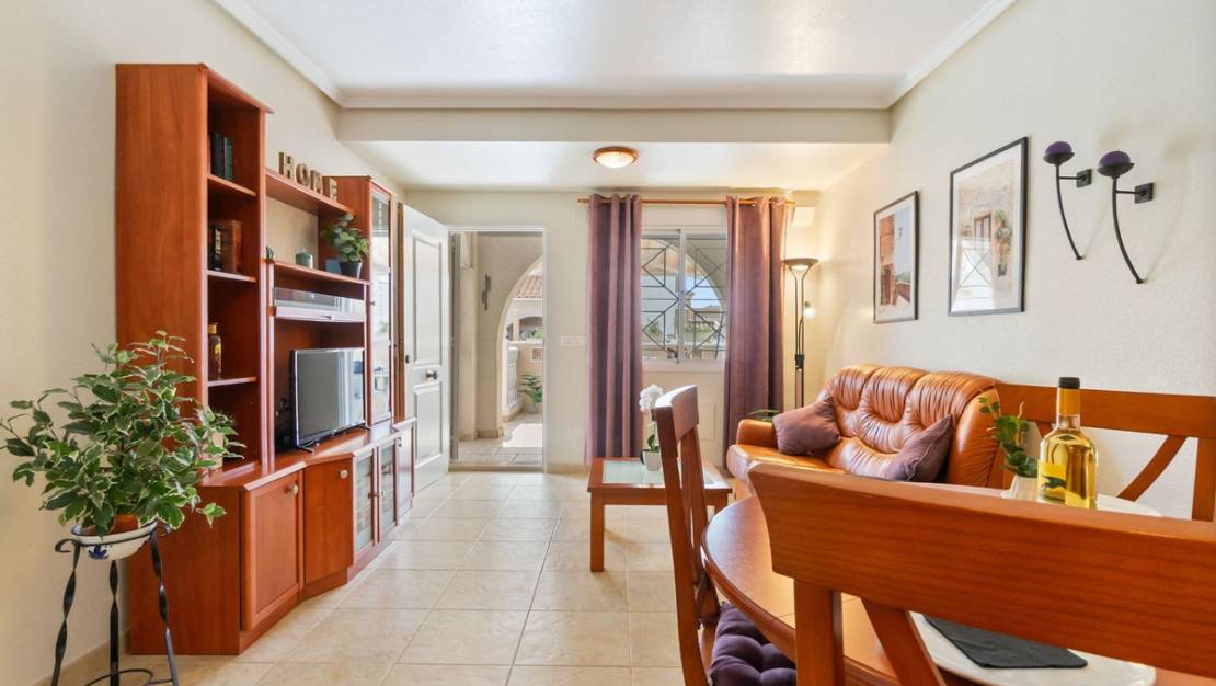 Sale - Apartment - Torrevieja - Aguas Nuevas