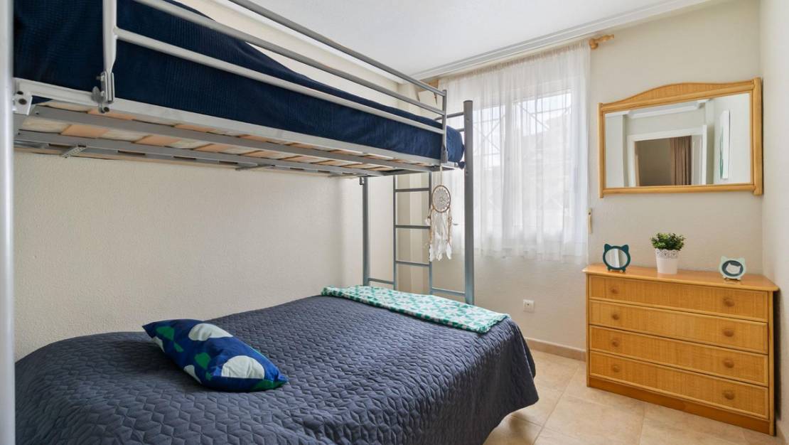 Sale - Apartment - Torrevieja - Aguas Nuevas