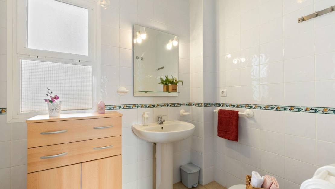 Sale - Apartment - Torrevieja - Aguas Nuevas