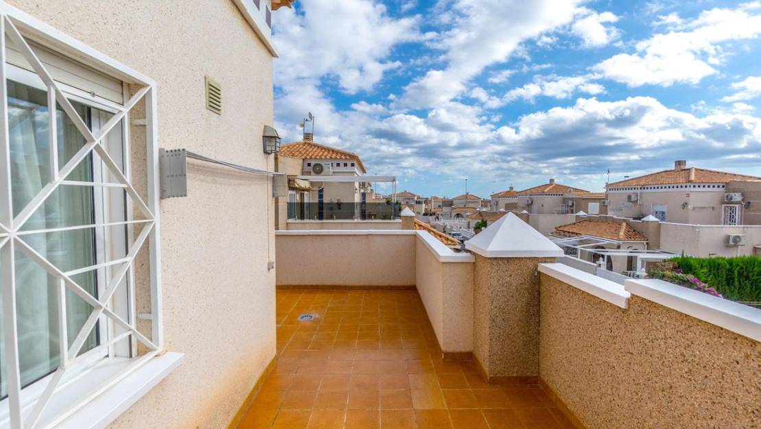 Sale - Apartment - Torrevieja - Aguas Nuevas