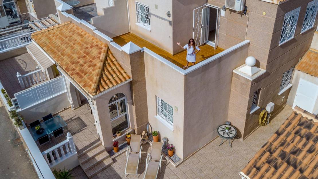 Sale - Apartment - Torrevieja - Aguas Nuevas