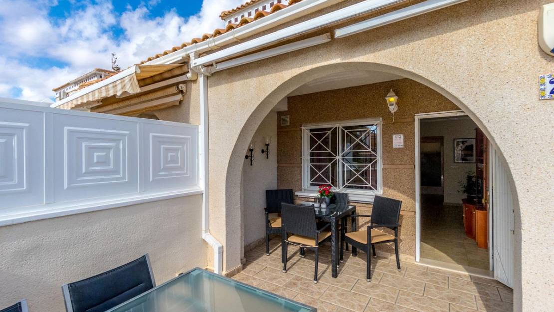 Sale - Apartment - Torrevieja - Aguas Nuevas