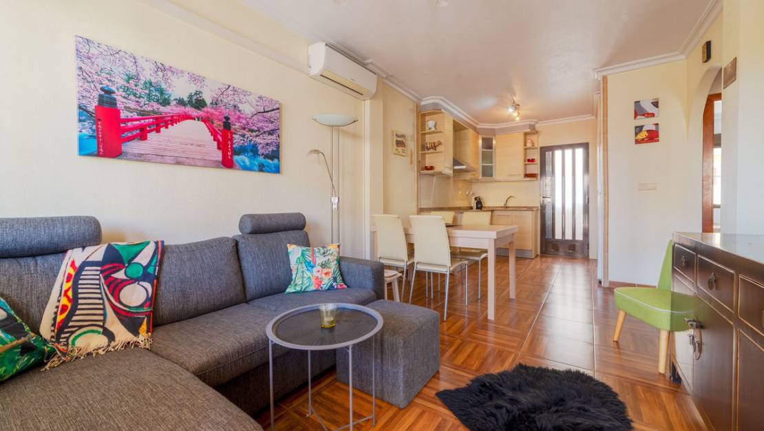 Sale - Apartment - Torrevieja - Aguas Nuevas