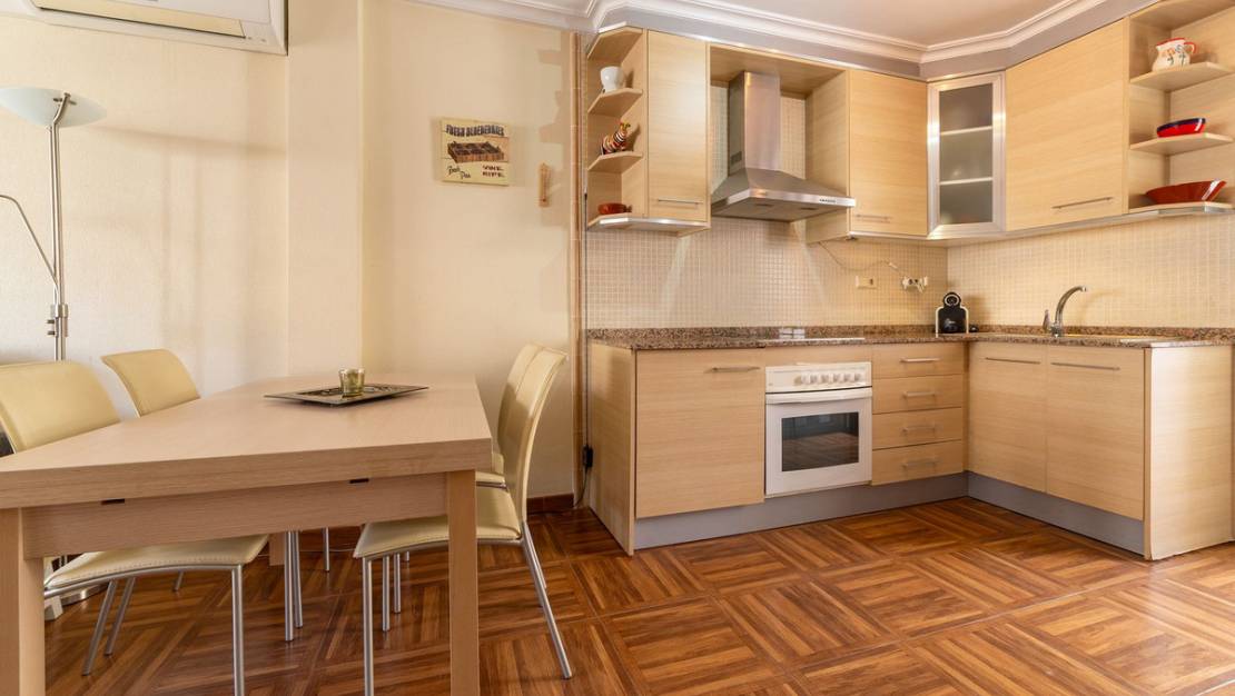 Sale - Apartment - Torrevieja - Aguas Nuevas