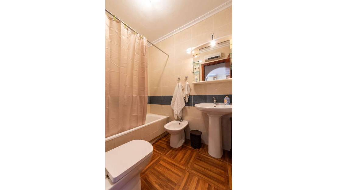 Sale - Apartment - Torrevieja - Aguas Nuevas