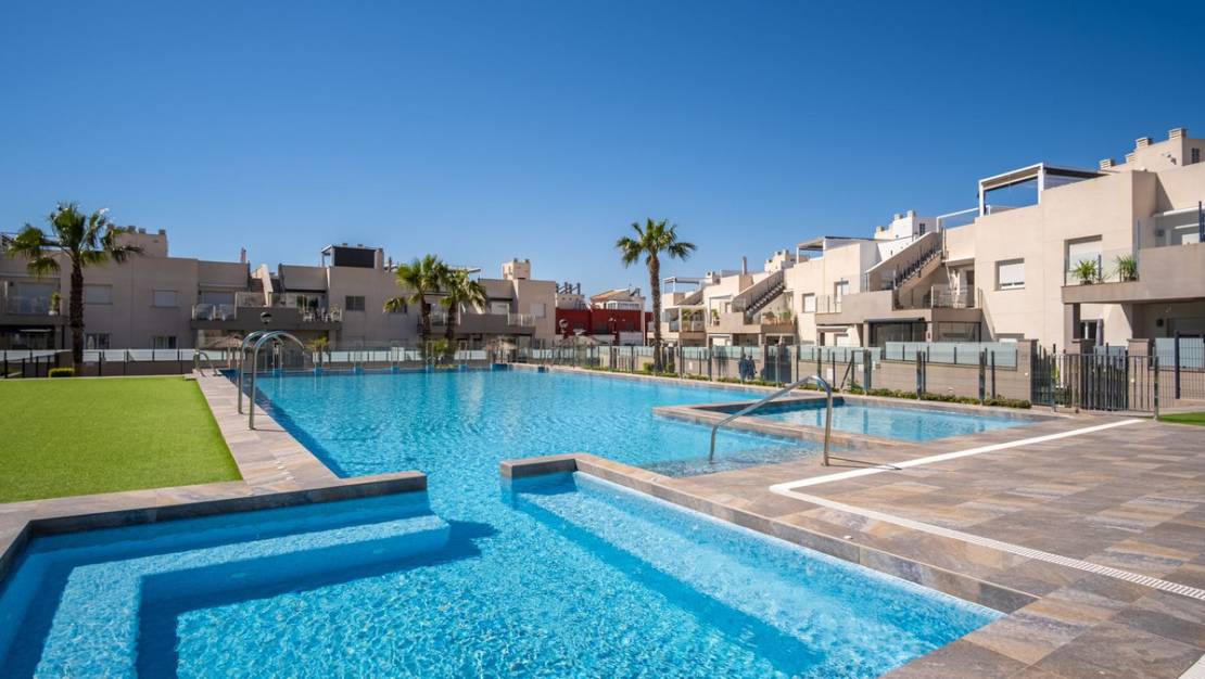 Sale - Apartment - Torrevieja - Aguas Nuevas