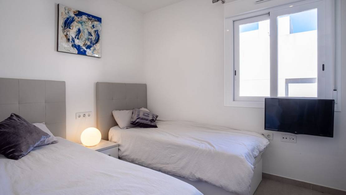 Sale - Apartment - Torrevieja - Aguas Nuevas