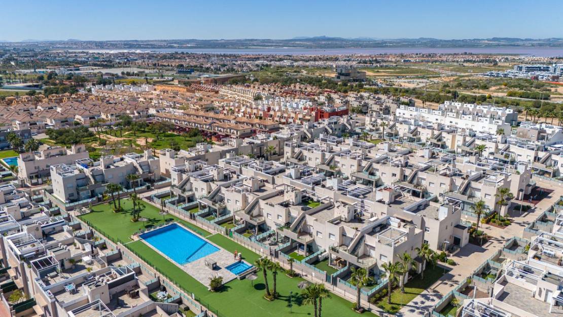 Sale - Apartment - Torrevieja - Aguas Nuevas