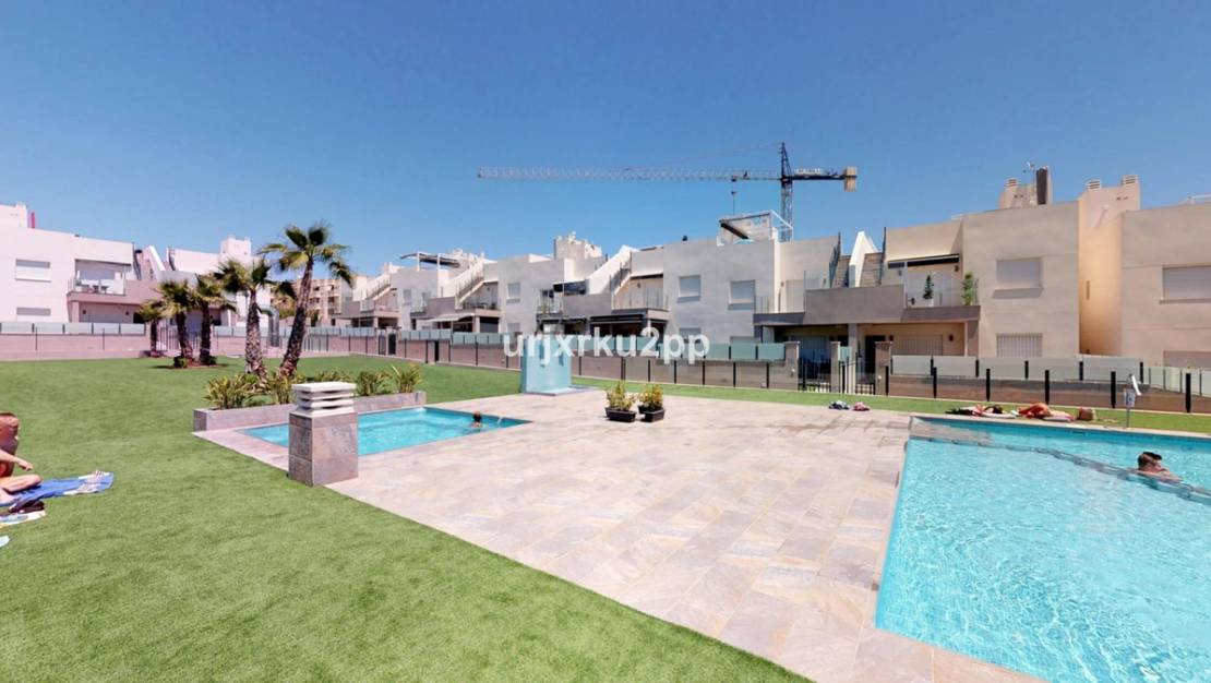 Sale - Apartment - Torrevieja - Aguas Nuevas