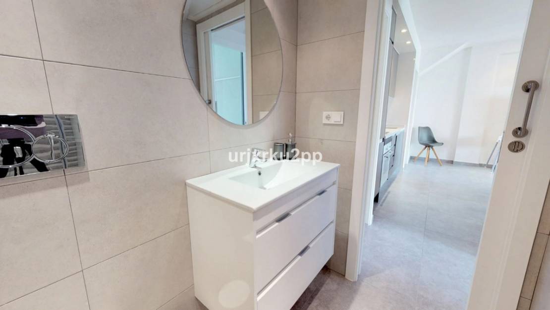 Sale - Apartment - Torrevieja - Aguas Nuevas