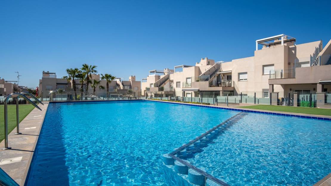 Sale - Apartment - Torrevieja - Aguas Nuevas