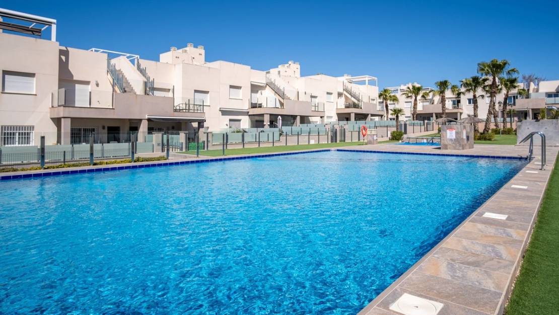 Sale - Apartment - Torrevieja - Aguas Nuevas