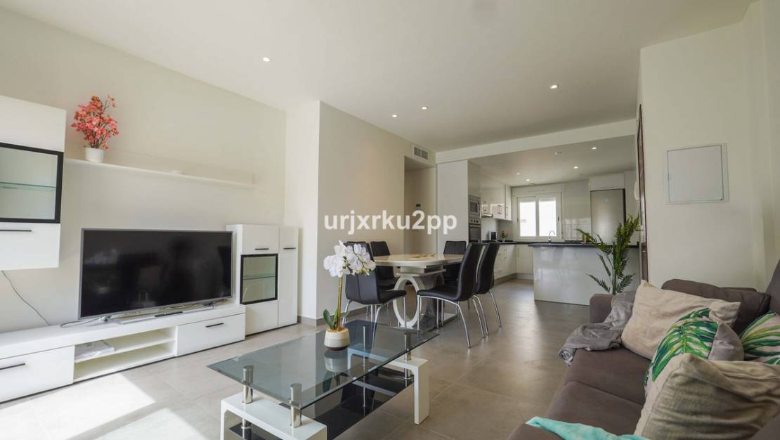Sale - Apartment - Torrevieja - Aguas Nuevas