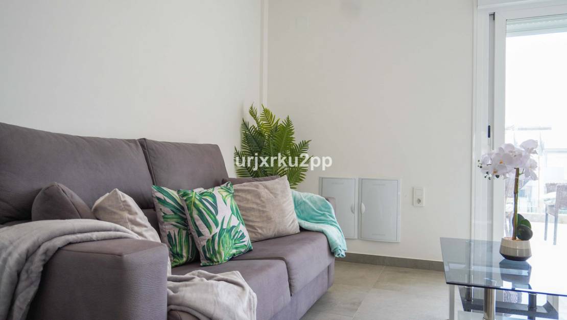 Sale - Apartment - Torrevieja - Aguas Nuevas
