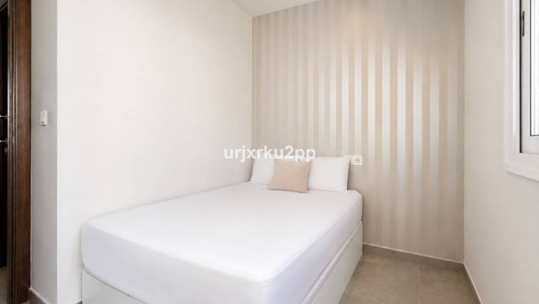 Sale - Apartment - Torrevieja - Aguas Nuevas