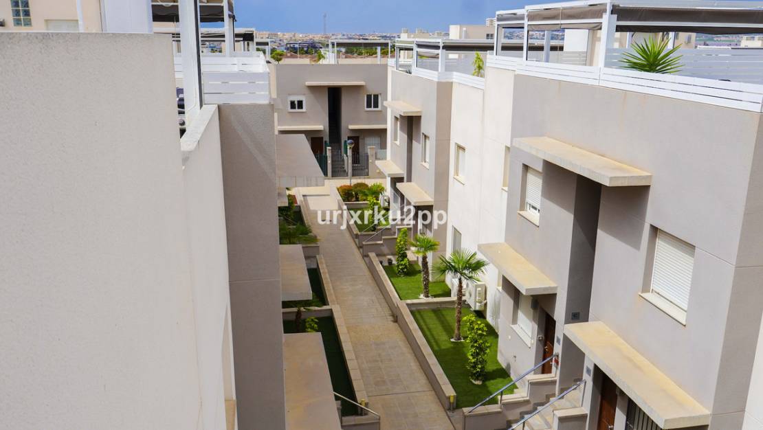 Sale - Apartment - Torrevieja - Aguas Nuevas