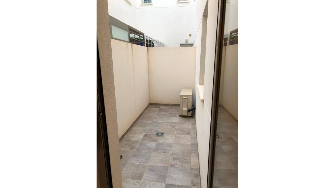 Sale - Apartment - Torrevieja - Aguas Nuevas