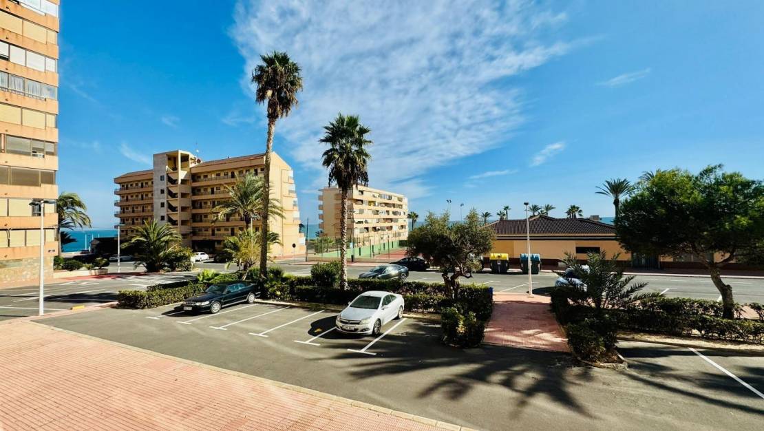 Sale - Apartment - Torrevieja - Cabo cervera