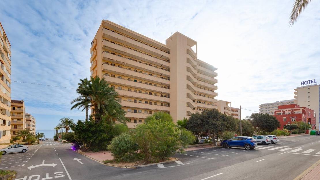 Sale - Apartment - Torrevieja - Cabo cervera