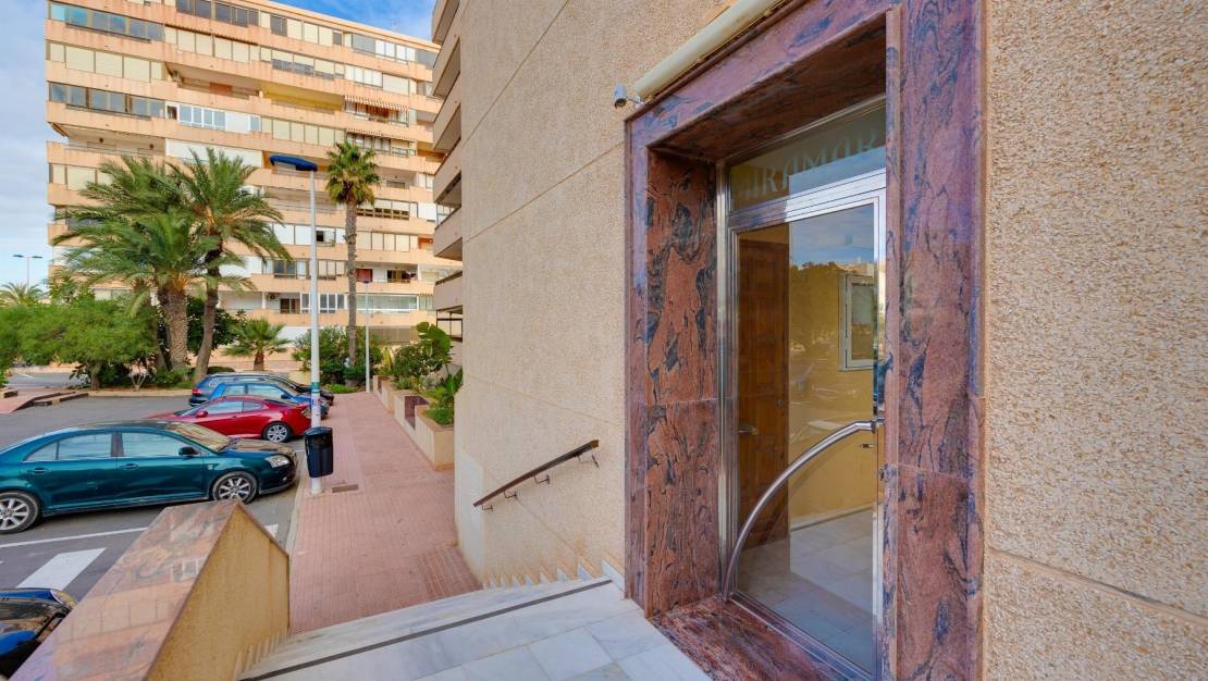 Sale - Apartment - Torrevieja - Cabo cervera