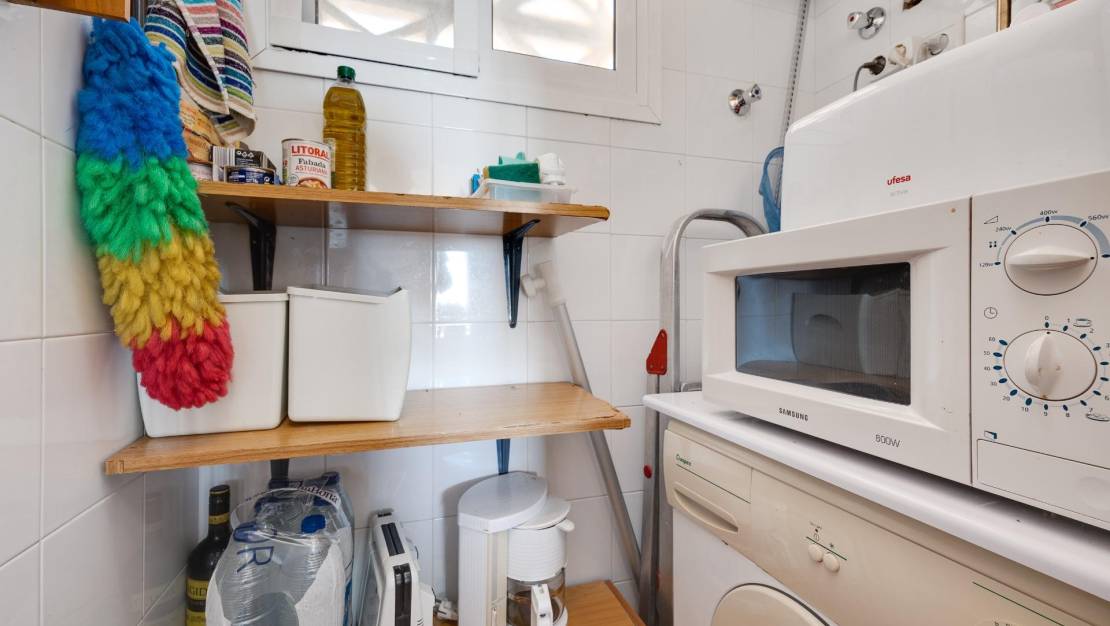 Sale - Apartment - Torrevieja - Calas blanca