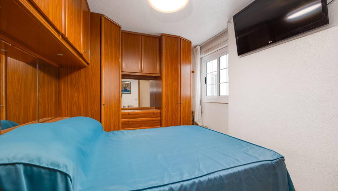 Sale - Apartment - Torrevieja - Centro