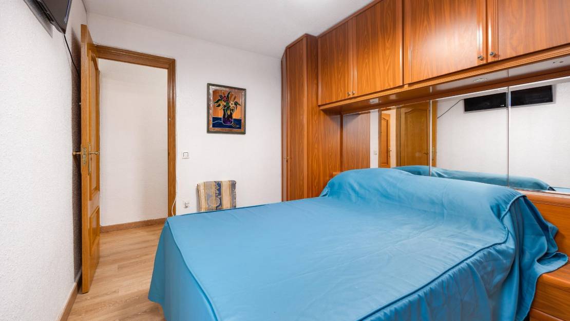 Sale - Apartment - Torrevieja - Centro