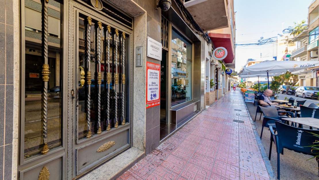 Sale - Apartment - Torrevieja - Centro
