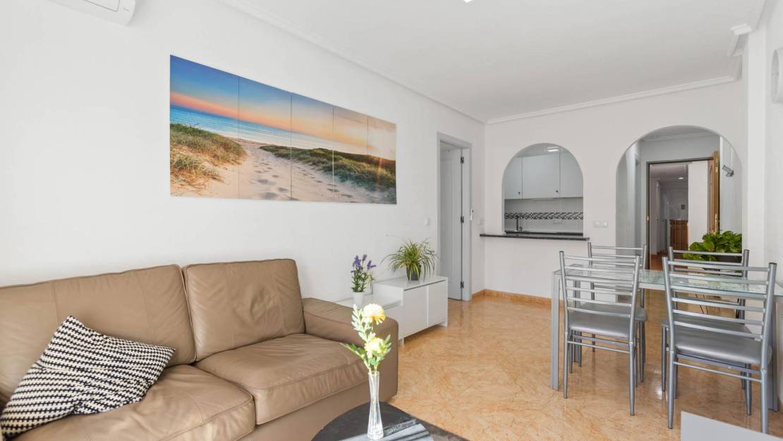 Sale - Apartment - Torrevieja - Centro