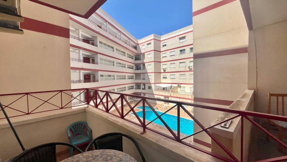 Sale - Apartment - Torrevieja - Centro