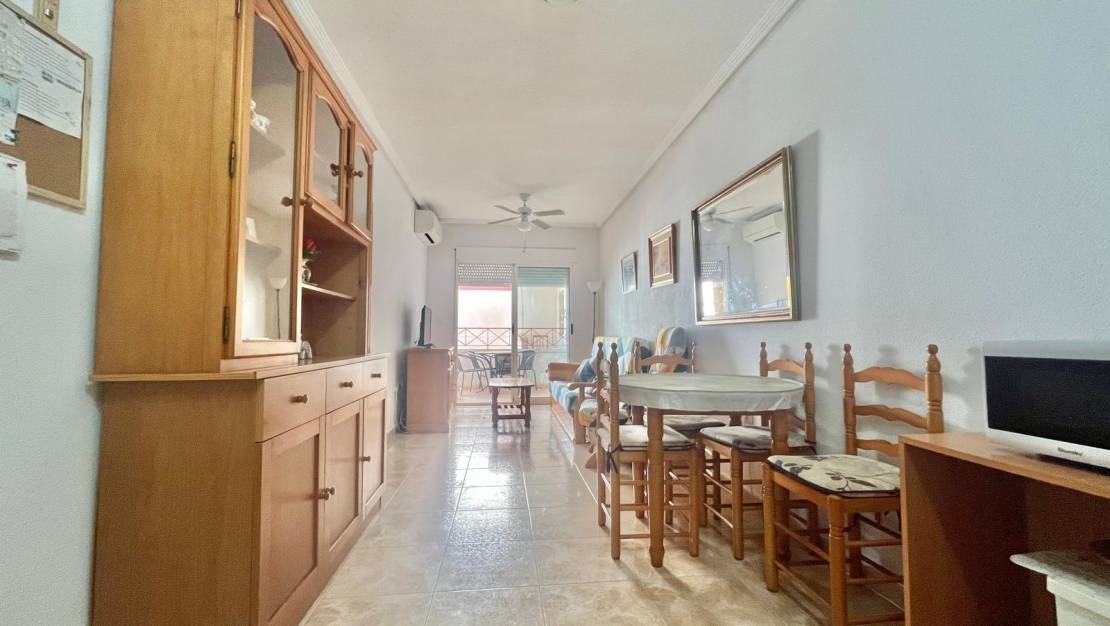 Sale - Apartment - Torrevieja - Centro