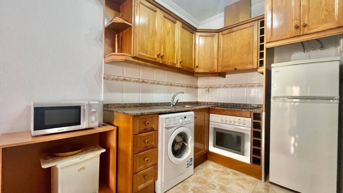 Sale - Apartment - Torrevieja - Centro